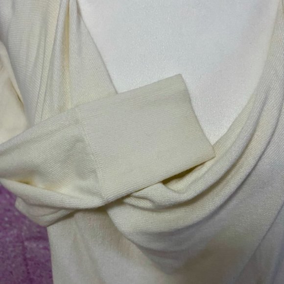 Micheal Kors NWT draped front top with zippers - Picture 9 of 12